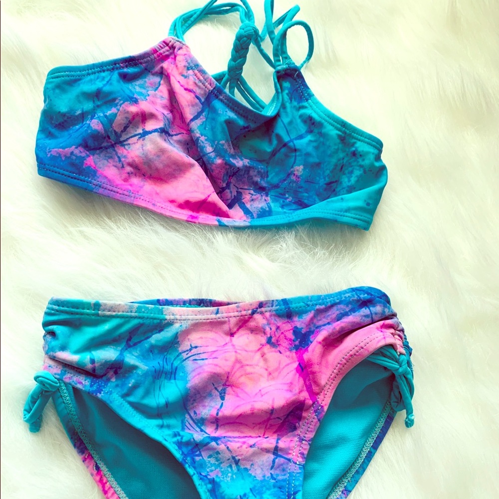 Girls size 6 two piece swim suit